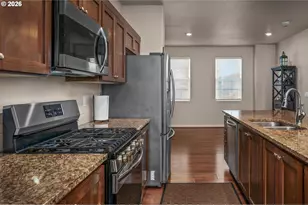 28826 SW Villebois Dr, Wilsonville, OR 97070 - Photo 7