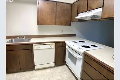 3942 SE Monroe St, Milwaukie, OR 97222 - Photo 3
