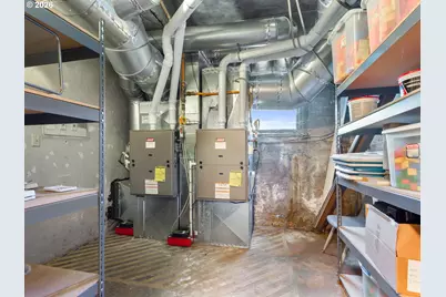 7119 SE Knight St, Portland, OR 97206 - Photo 23