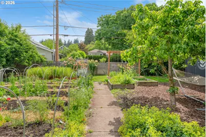 1865 Villard St, Eugene, OR 97403 - Photo 37