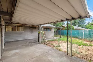 12939 NE Hancock St, Portland, OR 97230 - Photo 31