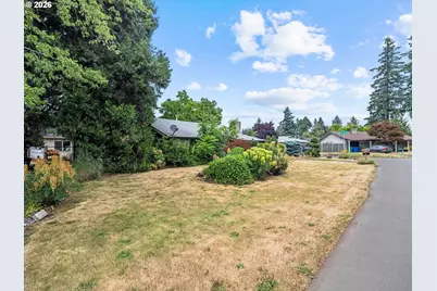 12939 NE Hancock St, Portland, OR 97230 - Photo 33