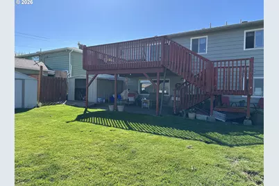 1831 E 14th St, The Dalles, OR 97058 - Photo 3