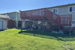 1831 E 14th St, The Dalles, OR 97058 - Photo 3