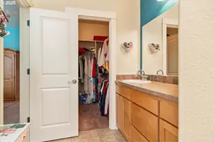 1703 Webb Lake Dr, Silverton, OR 97381 - Photo 27