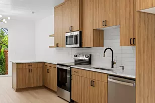 4920 SE Caruthers St, Portland, OR 97215 - Photo 7