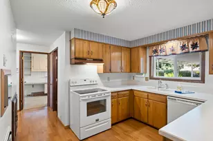 332 Vine St, Oregon City, OR 97045 - Photo 9