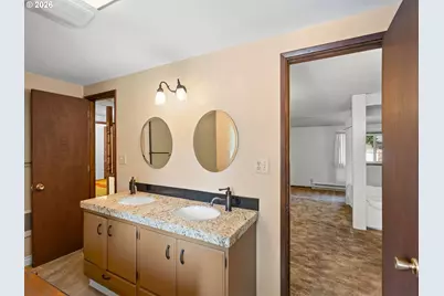 332 Vine St, Oregon City, OR 97045 - Photo 15