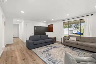 708 Eaton Ct, Castle Rock, WA 98611 - Photo 5