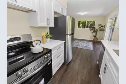 9955 SW Ardenwood St, Portland, OR 97225 - Photo 11