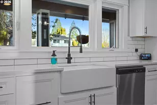 1434 SW 5th Pl, Gresham, OR 97080 - Photo 13