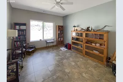 5831 Old Highway 99, Ashland, OR 97520 - Photo 23