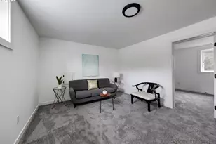 9004 SE Claybourne St, Portland, OR 97266 - Photo 11