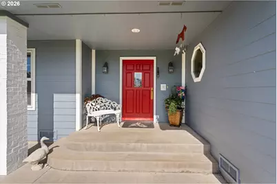 44220 Cowboy Hill Ln, Chiloquin, OR 97624 - Photo 5