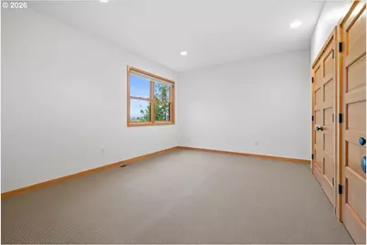 1262 NW Summit Ave, Portland, OR 97210 - Photo 31