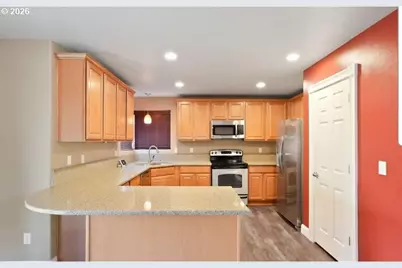 216 Churchill Downs St SE, Albany, OR 97322 - Photo 7