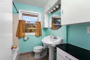 12903 SE Rhone St, Portland, OR 97236 - Photo 17