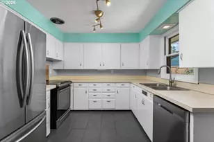12903 SE Rhone St, Portland, OR 97236 - Photo 11