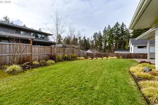 2082 Golfview Ct, Eugene, OR 97403 - Photo 43