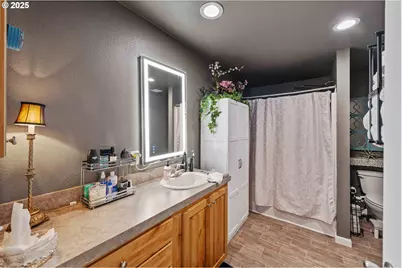 610 Shorepines Pl, Coos Bay, OR 97420 - Photo 23