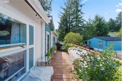 610 Shorepines Pl, Coos Bay, OR 97420 - Photo 27