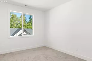 10044 SW 72nd Ave, Portland, OR 97223 - Photo 37