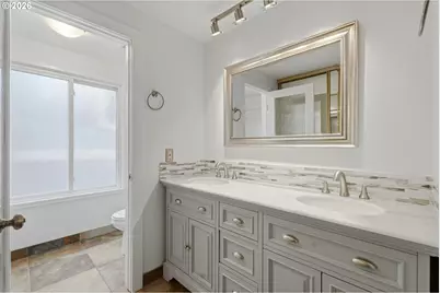 34 Wheatherstone, Lake Oswego, OR 97035 - Photo 17