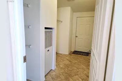 1050 Broadway Ave, Winchester Bay, OR 97467 - Photo 21