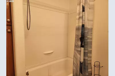 1050 Broadway Ave, Winchester Bay, OR 97467 - Photo 19