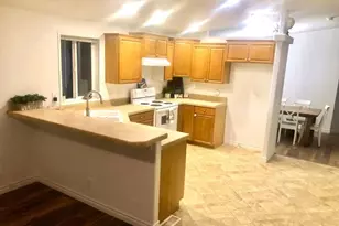 1050 Broadway Ave, Winchester Bay, OR 97467 - Photo 11