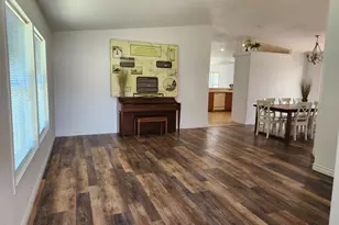 1050 Broadway Ave, Winchester Bay, OR 97467 - Photo 5