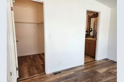1050 Broadway Ave, Winchester Bay, OR 97467 - Photo 17