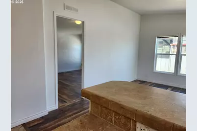 1050 Broadway Ave, Winchester Bay, OR 97467 - Photo 15