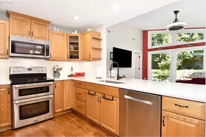 1504 NE Village Squire Ct, Gresham, OR 97030 - Photo 7
