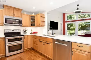 1504 NE Village Squire Ct, Gresham, OR 97030 - Photo 7