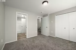 11885 SE Pine St, Portland, OR 97216 - Photo 13