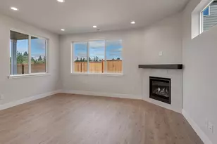 17499 SW Grand Ave, Tigard, OR 97140 - Photo 9