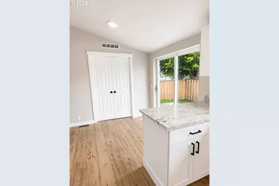 1100 NW Warrenton Dr #359, Warrenton, OR 97146 - Photo 11