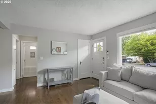 10236 N Smith St, Portland, OR 97203 - Photo 5