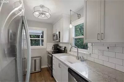 10236 N Smith St, Portland, OR 97203 - Photo 17