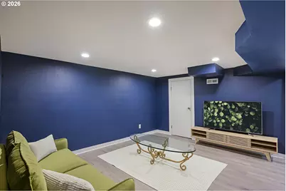 10236 N Smith St, Portland, OR 97203 - Photo 35