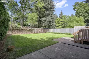 10236 N Smith St, Portland, OR 97203 - Photo 39