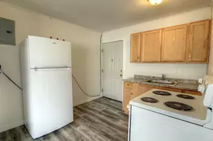 1902 Monroe St, North Bend, OR 97459 - Photo 35