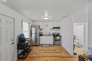 1902 Monroe St, North Bend, OR 97459 - Photo 27