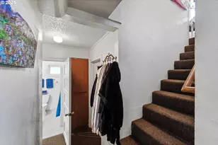 1902 Monroe St, North Bend, OR 97459 - Photo 15