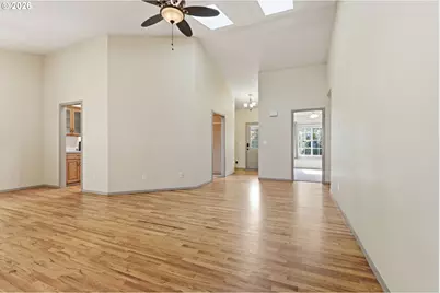 231 East St, Oregon City, OR 97045 - Photo 11
