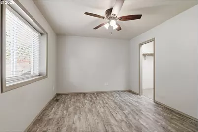 231 East St, Oregon City, OR 97045 - Photo 27