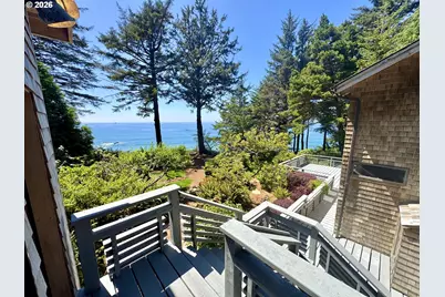 31780 Chantrelle Ln, Gold Beach, OR 97444 - Photo 31