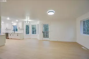 3704 NW Orchard Ct, Camas, WA 98607 - Photo 9