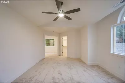 3704 NW Orchard Ct, Camas, WA 98607 - Photo 17